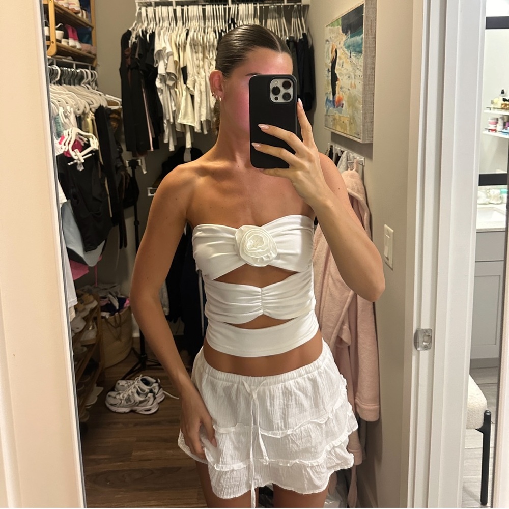 White rose tube top